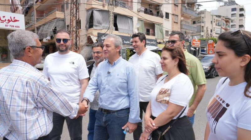 المرشح لرئاسة بلدية صيدا مصطفى حجازي وأعضاء لائحة “سوا لصيدا” جالوا في حي البراد وسط المدينة جالت لائحة “سوا لصيدا” برئاسة المرشح لرئاسة البلدية المهندس مصطفى حجازي في حي البراد في وسط المدينة.
